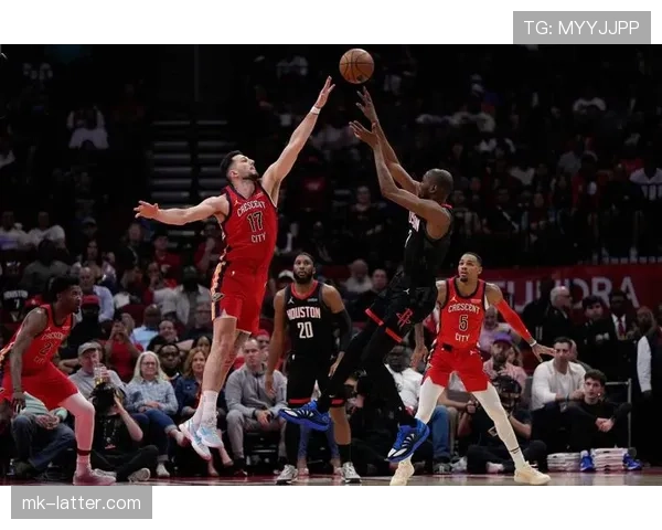 揭秘NBA底线发球违例判罚标准,掌握规则避免球场冲突。 揭秘NBA底线发球违例判罚标准,掌握规则避免球场冲突。