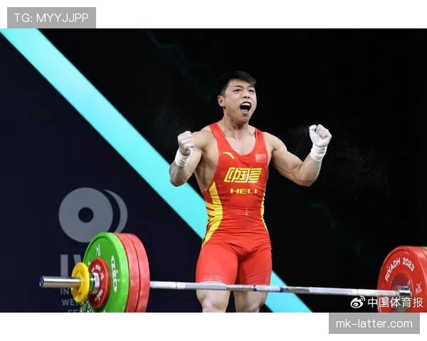 谌利军这训练强度,一天三练还啃鸡胸肉,真不怕把自己练没电了? 谌利军这训练强度,一天三练还啃鸡胸肉,真不怕把自己练没电了?